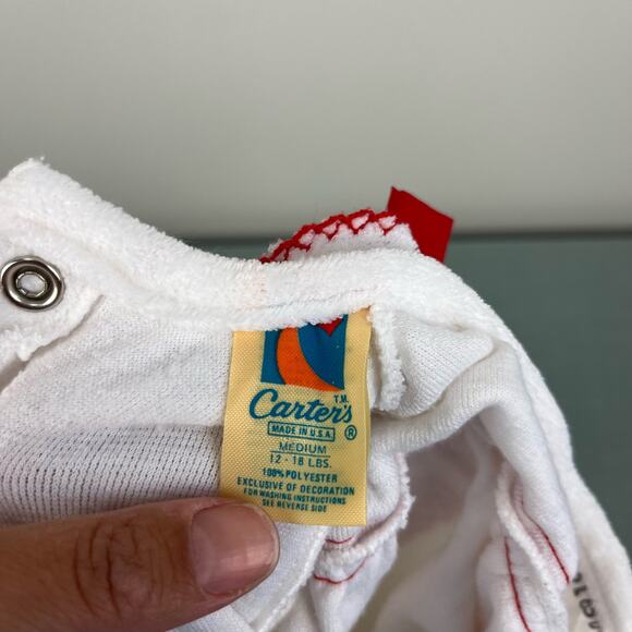 Vintage Carter's Baby's First Christmas Ruffle Footie Medium 12-18 lbs - Picture 6 of 8